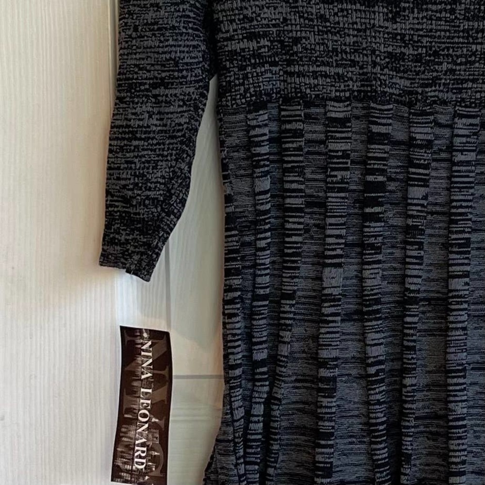 New Nina Leonard Pleated Scoop Neck Sweater Dress Dark Gray Women's Size XL - Picture 9 of 9